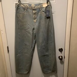 NWT Universal Thread| High Rise Curved Leg Barrel Jeans US 16R Relaxed Casual